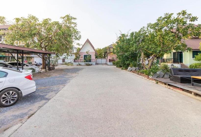 호텔 Oyo 798 Reurn Mareena Resort