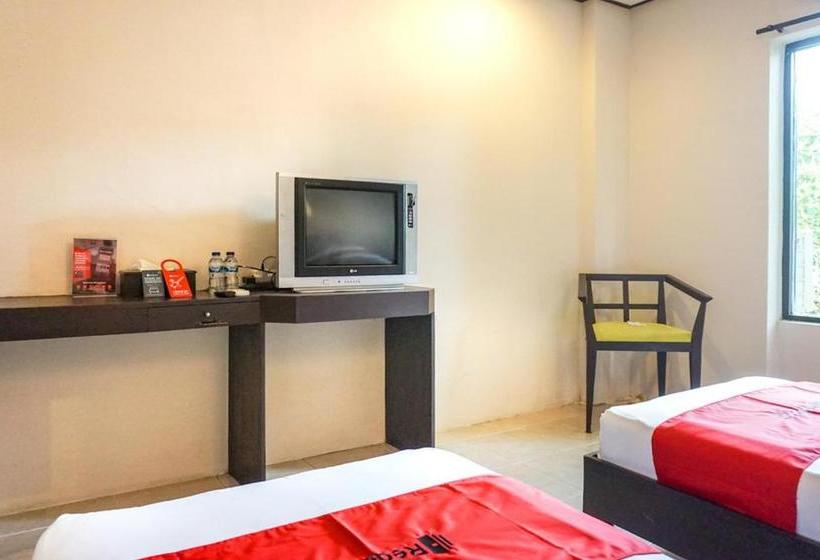 בית מלון כפרי Reddoorz Near Jalan Yos Sudarso Manokwari