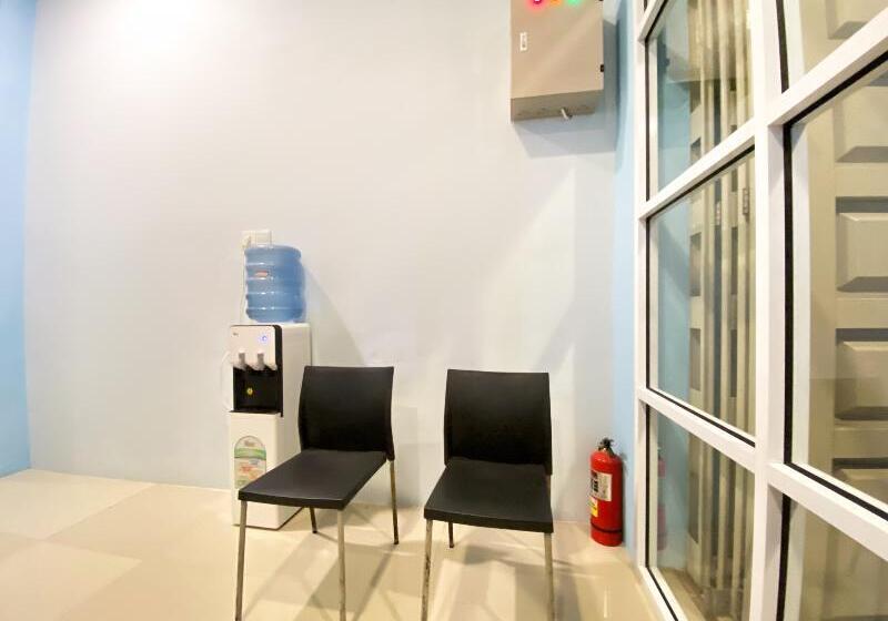 酒店 Reddoorz Syariah Near Pantai Padang 2