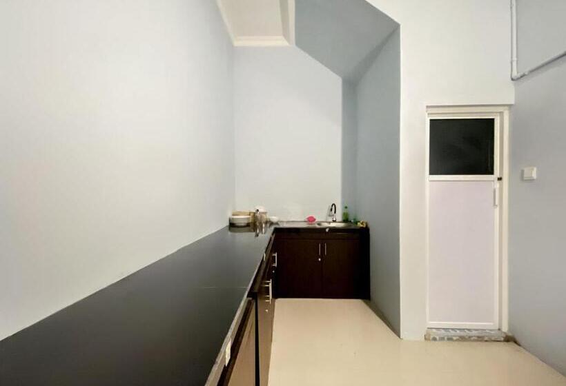 酒店 Reddoorz Syariah Near Pantai Padang 2