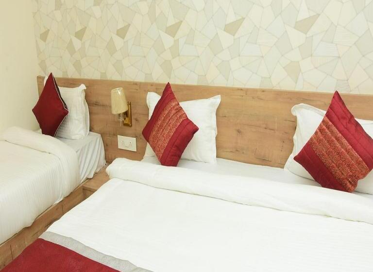 هتل Shakun Palace