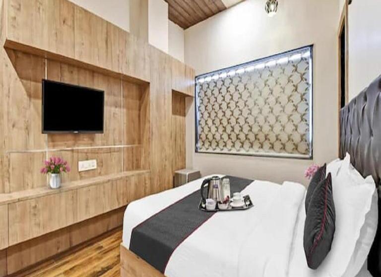 هتل Shakun Palace