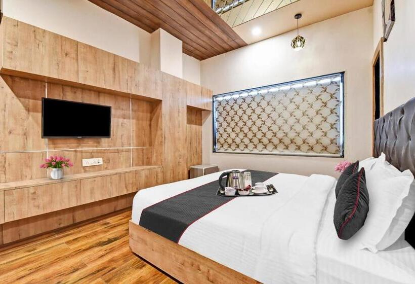 هتل Shakun Palace