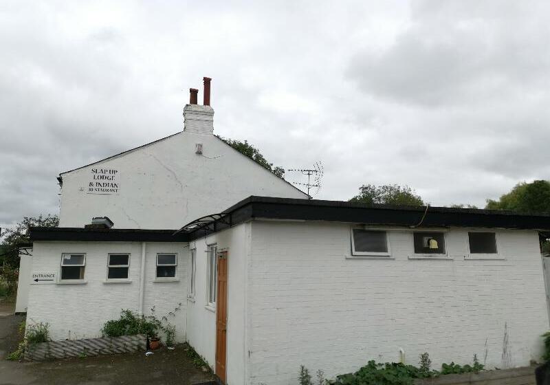 ホテル Slap Up Lodge