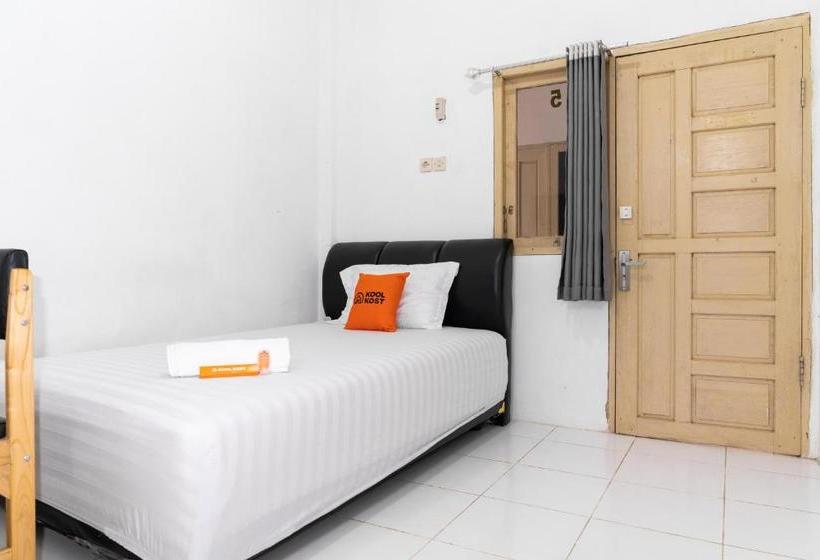 پانسیون Koolkost Female Syariah Near Uniska Banjarbaru