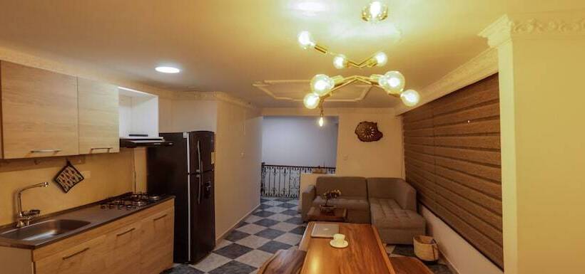 پانسیون Nogal Hostel