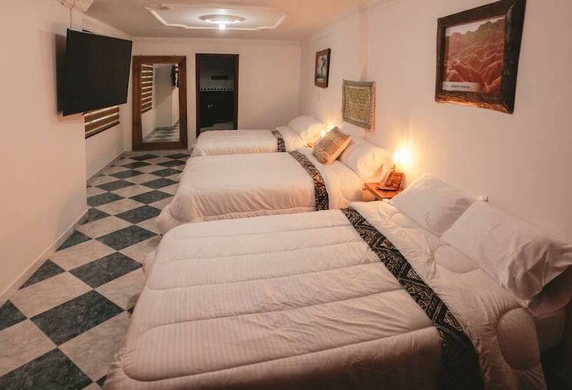 پانسیون Nogal Hostel