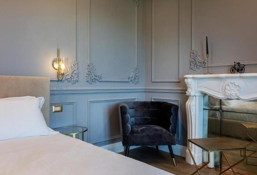 بنسيون Vespucci Boutique