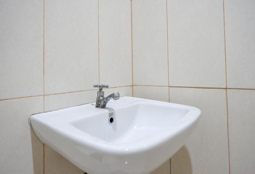 Reddoorz @ Hotel Bumi Palupy