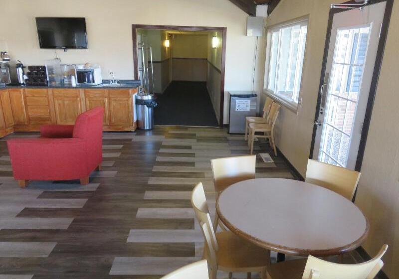 호텔 Americas Best Value Inn Story City