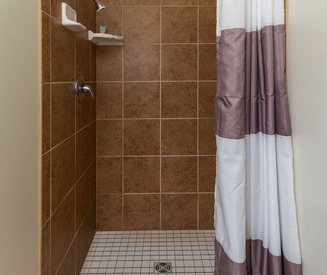 호텔 Arnold Meadowmont Lodge