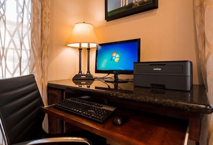 בית מלון כפרי Best Western Desert Winds