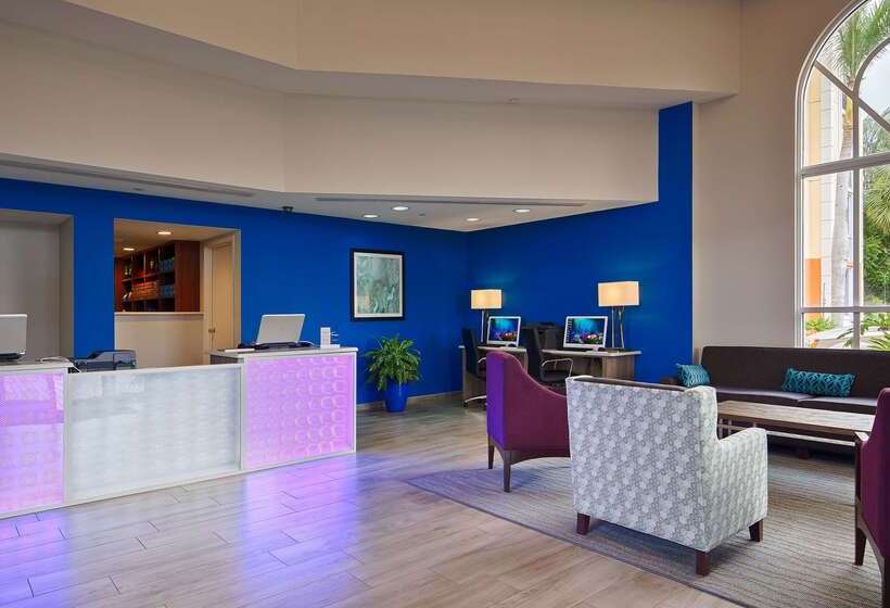 בית מלון כפרי Best Western Fort Myers Inn And Suites