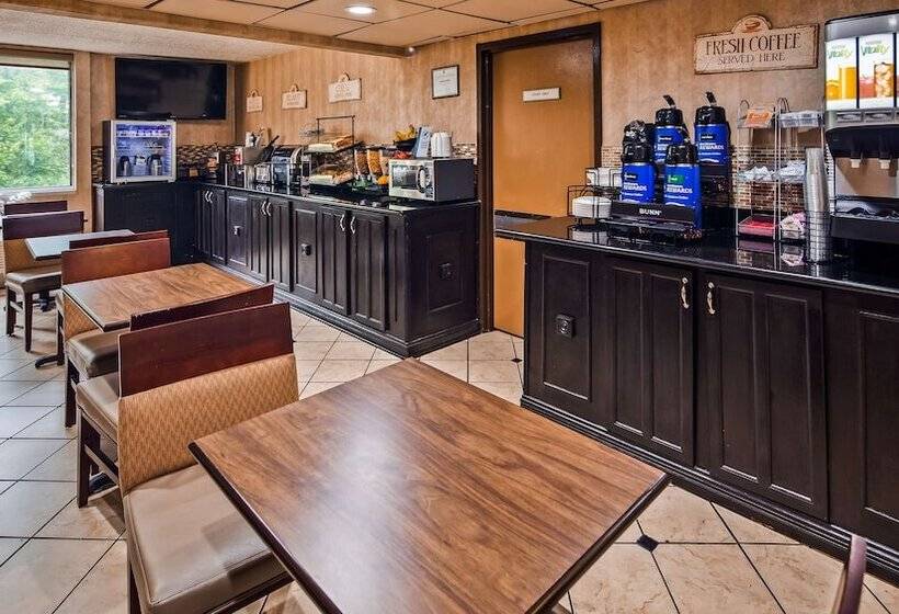 فندق Best Western Hazlet Inn