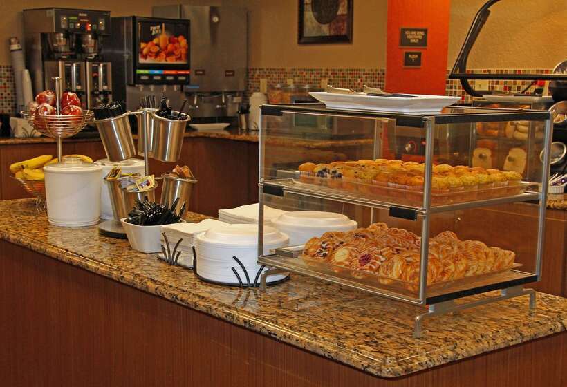 호텔 Best Western Plus Universal Inn