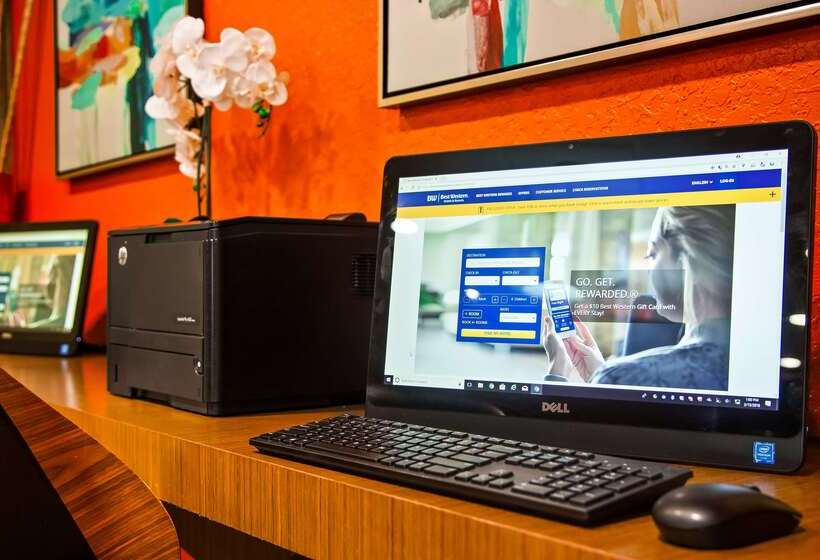 호텔 Best Western Plus Universal Inn