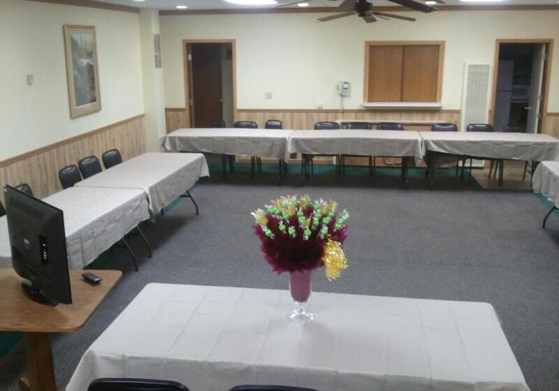 בית מלון כפרי Big Pines Mountain House