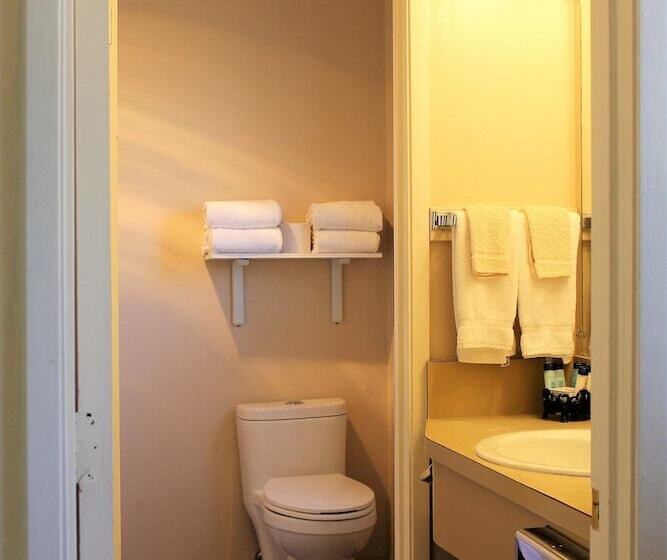 בית מלון כפרי Big Pines Mountain House