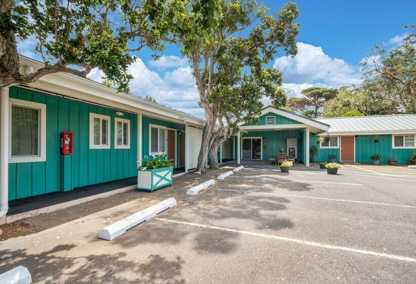 בית מלון כפרי Castle Waimea Country Lodge