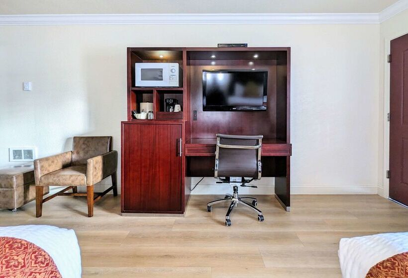 فندق Clarion  Collection Wilkie S Inn Pacific Grove  Monterey