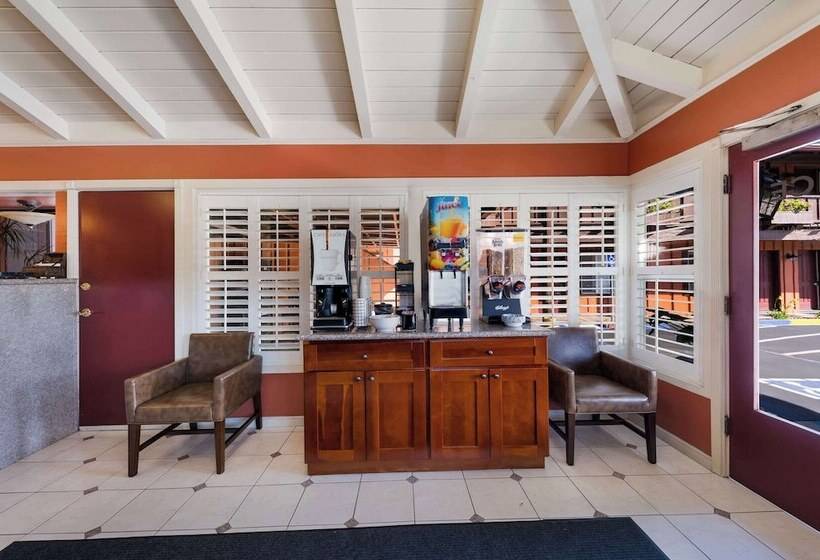 فندق Clarion  Collection Wilkie S Inn Pacific Grove  Monterey