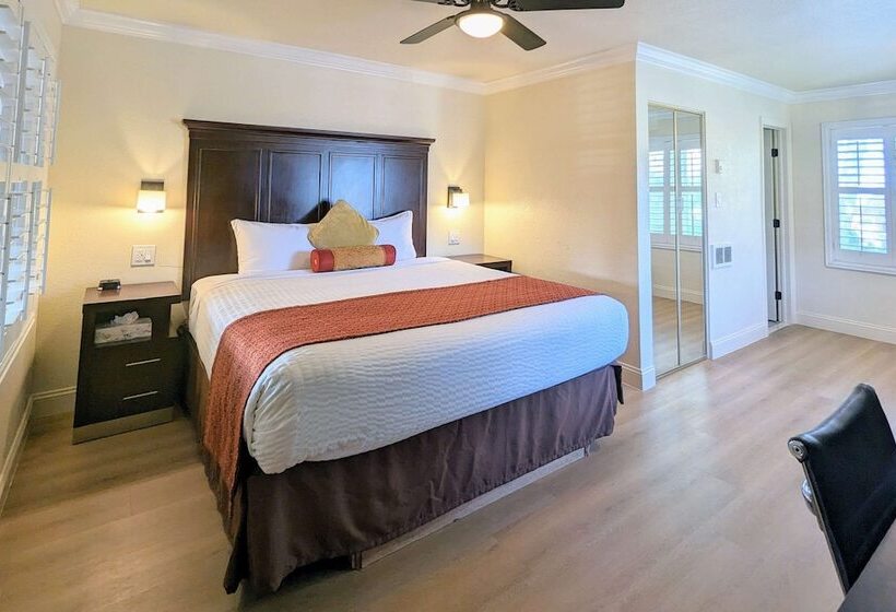 فندق Clarion  Collection Wilkie S Inn Pacific Grove  Monterey