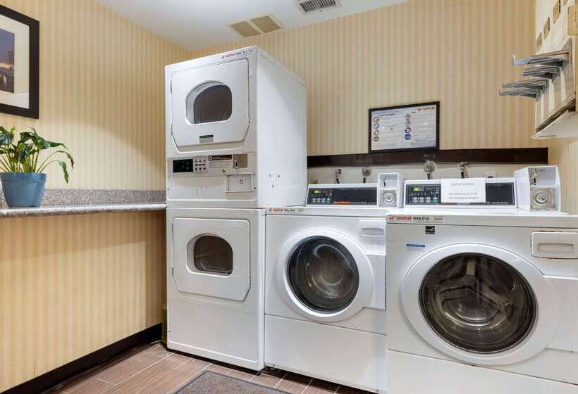 هتل Comfort Inn Gaslamp Convention Center