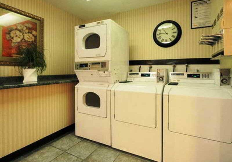 בית מלון כפרי Comfort Inn Gaslamp Convention Center