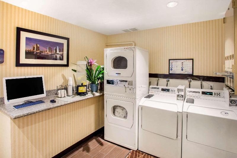 בית מלון כפרי Comfort Inn Gaslamp Convention Center