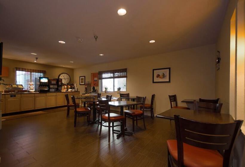 בית מלון כפרי Comfort Inn Gaslamp Convention Center