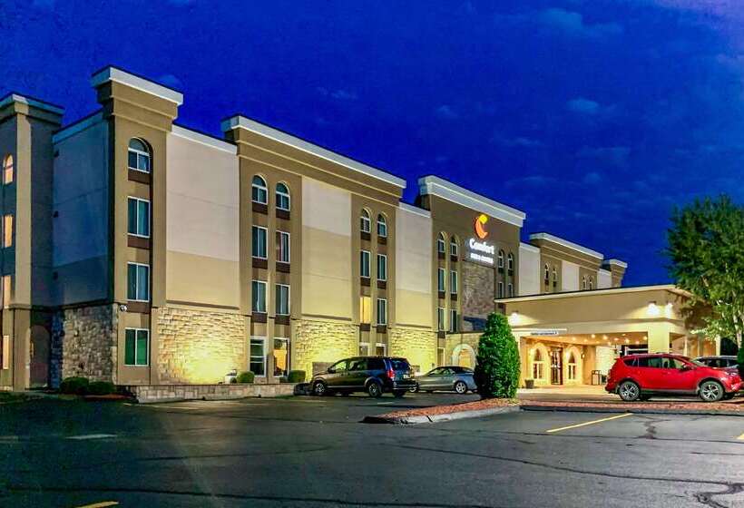 هتل Comfort Inn & Suites East Hartford  Hartford