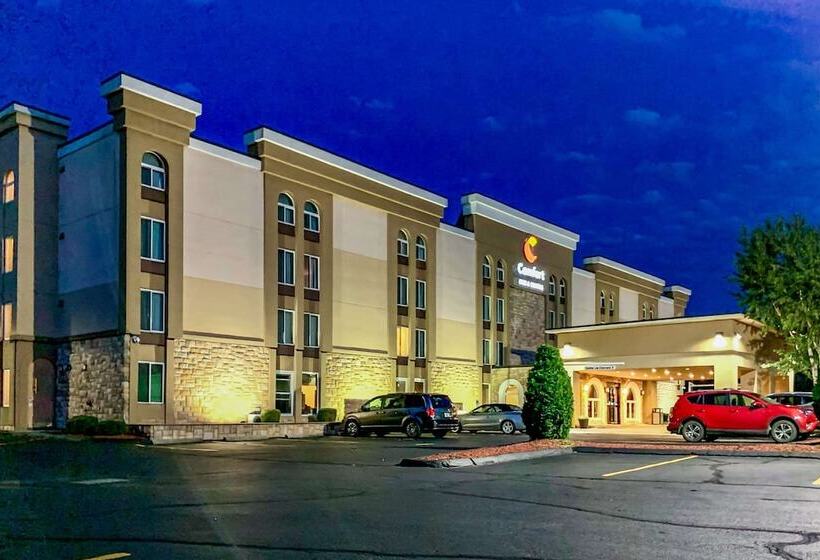 هتل Comfort Inn & Suites East Hartford  Hartford