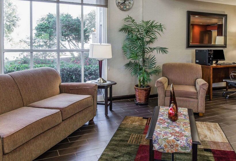 فندق Comfort Inn & Suites Lakeland North I4