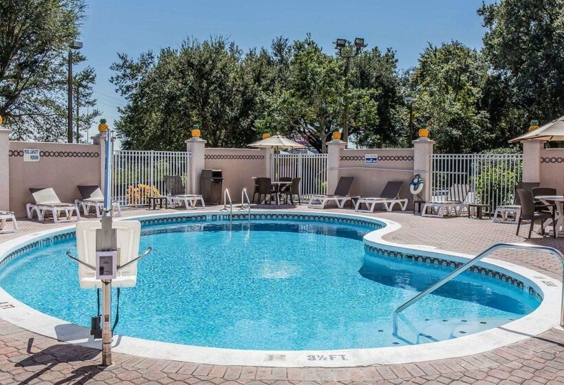 בית מלון כפרי Comfort Inn & Suites Lakeland North I4