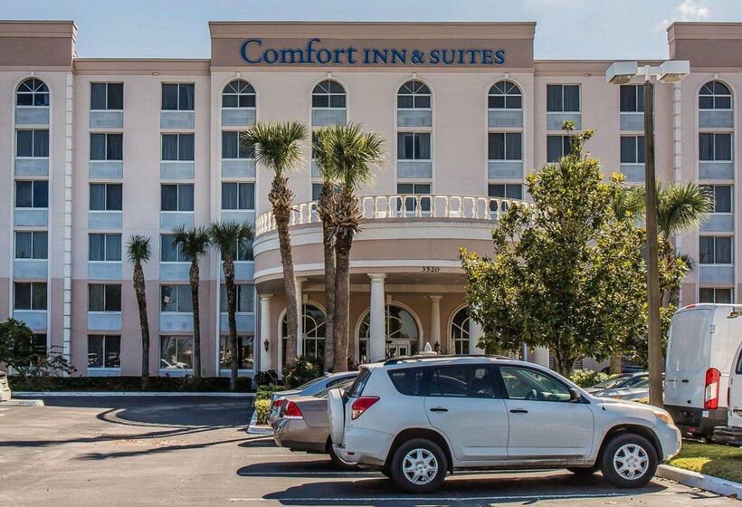 בית מלון כפרי Comfort Inn & Suites Lakeland North I4