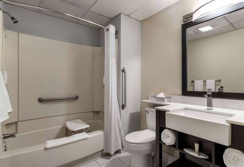 ホテル Days Inn & Suites By Wyndham Lancaster Amish Country