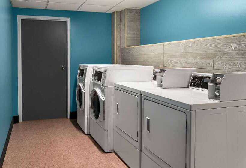 ホテル Days Inn & Suites By Wyndham Lancaster Amish Country