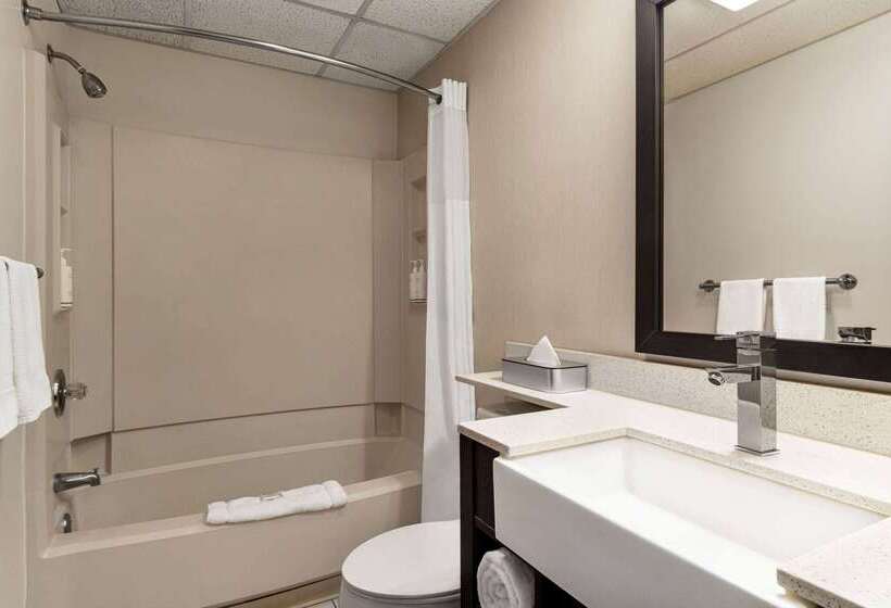 ホテル Days Inn & Suites By Wyndham Lancaster Amish Country