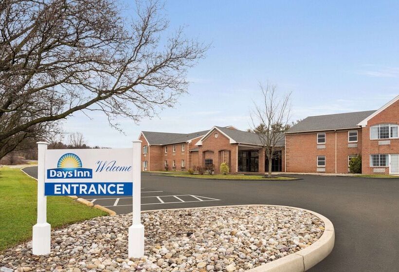 ホテル Days Inn & Suites By Wyndham Lancaster Amish Country