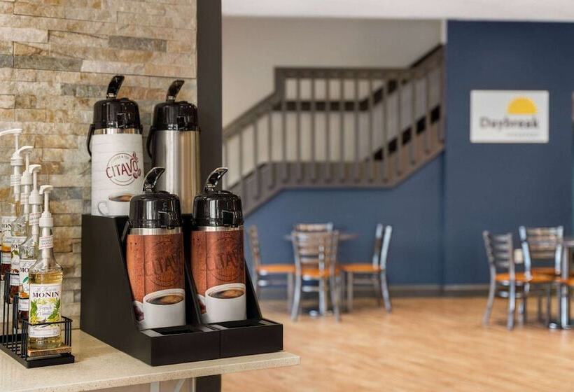 ホテル Days Inn & Suites By Wyndham Lancaster Amish Country