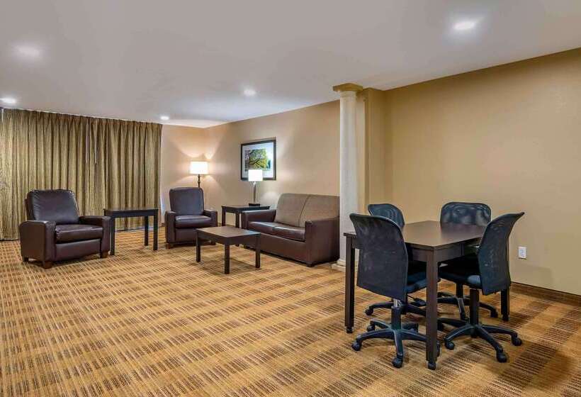 فندق Extended Stay America Suites   Tampa   Airport   N Westshore Blvd