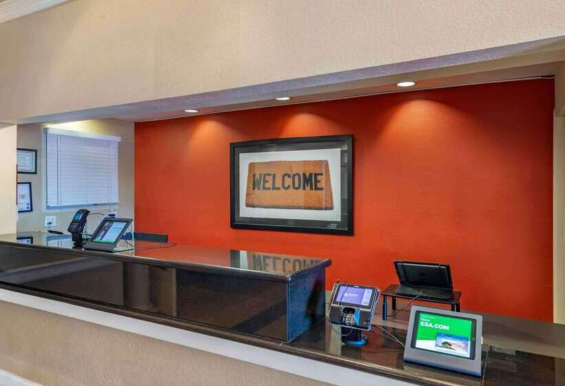בית מלון כפרי Extended Stay America Suites   Tampa   Airport   N Westshore Blvd