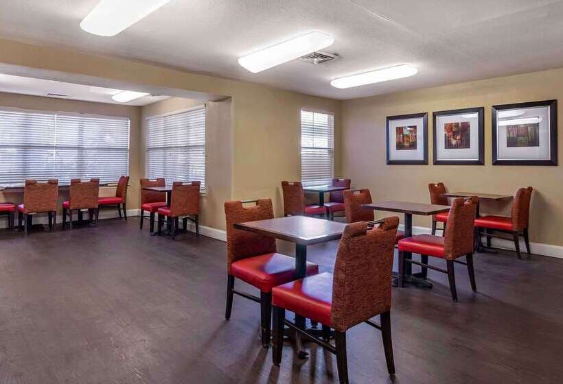 فندق Extended Stay America Suites   Tampa   Airport   N Westshore Blvd