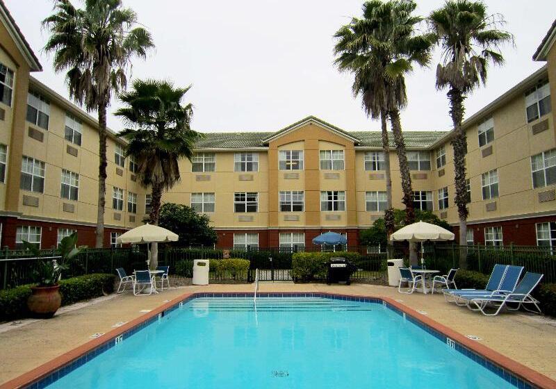 בית מלון כפרי Extended Stay America Suites   Tampa   Airport   N Westshore Blvd