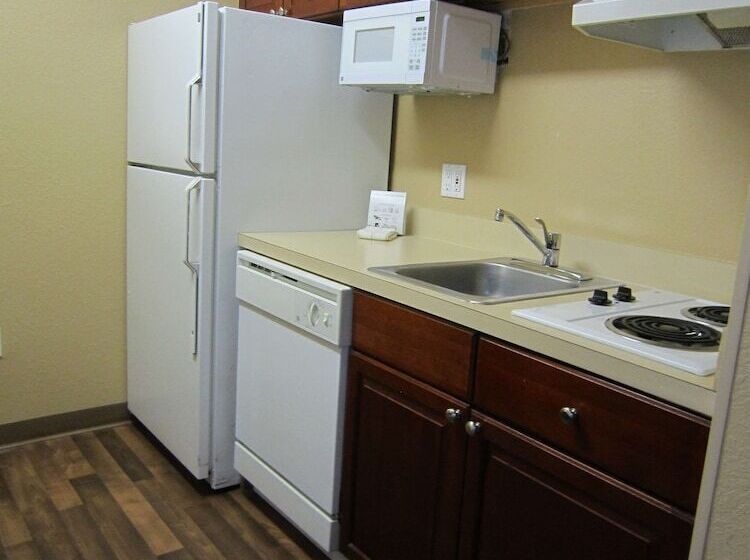 בית מלון כפרי Baymont By Wyndham Auburn Hills South