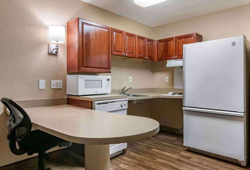 בית מלון כפרי Extended Stay America Suites  Orlando  Southpark  Commodity Circle