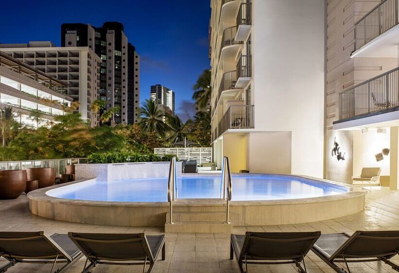 Отель Hilton Garden Inn Waikiki Beach