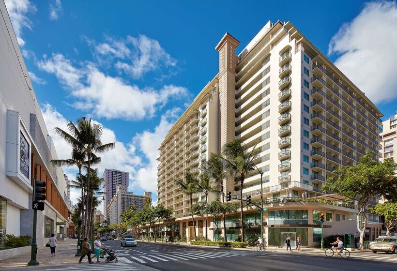 Отель Hilton Garden Inn Waikiki Beach