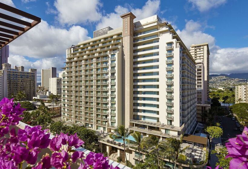 Отель Hilton Garden Inn Waikiki Beach