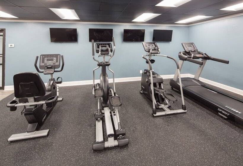 Historic Whispering Woods Hotel & Conference Center